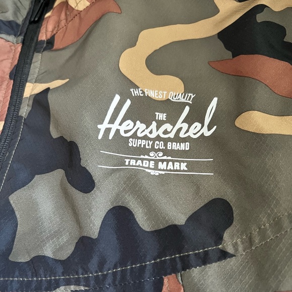 Herschel WindBreaker - Picture 3 of 3